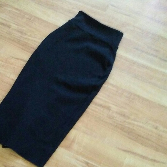 Marste Bodycon Long Knit Skirt - Picture 4 of 4